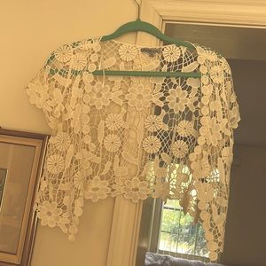 White lace cropped shawl